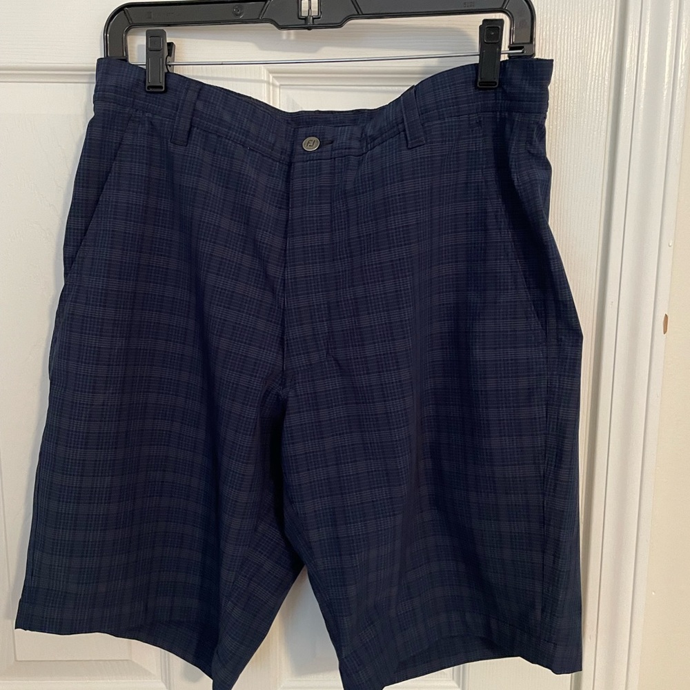 Footjoy shorts